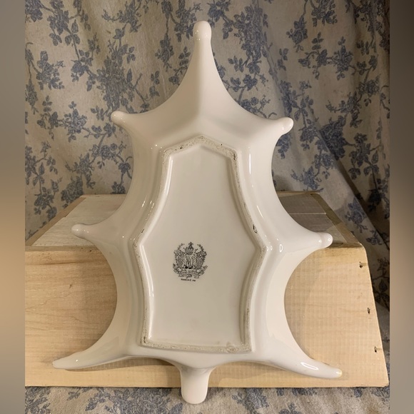 Hand Painted Ceramic Snowy Pine Tree Bowl with Snowman ND - Picture 6 of 7